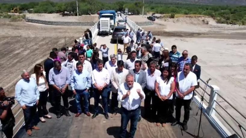 Jaldo inaugura el puente del río Santa María antes de la temporada de verano 2025