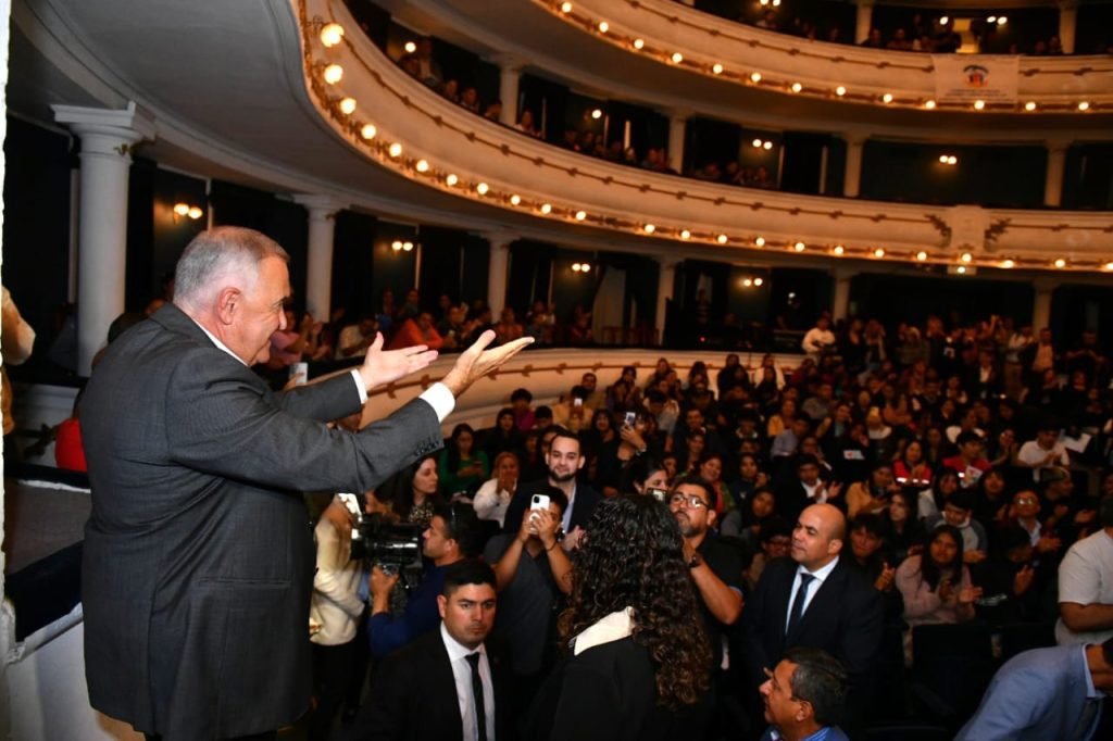 Jaldo encabezó el lanzamiento del curso Jovenes Líderes 2025