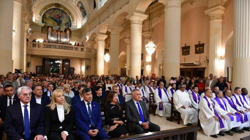 Jaldo participó de la misa en memoria del Papa Francisco
