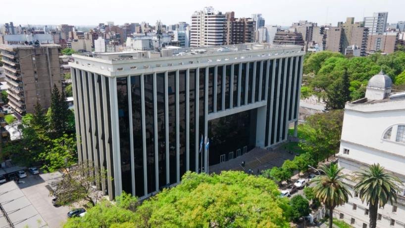 Mansilla dijo que Lizárraga asumirá en la próxima sesión legislativa tras renuncia de Orellana