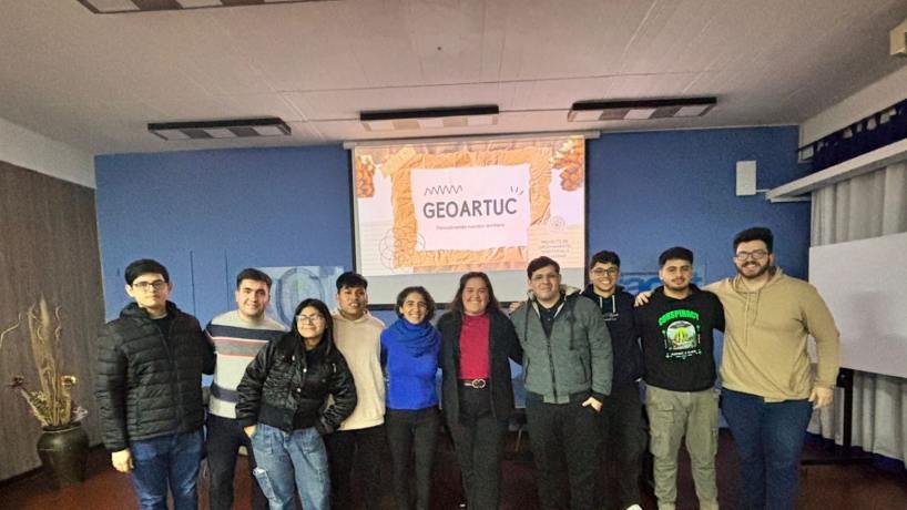 Cultura acompaña a estudiantes de la FACET en la creación de una plataforma para el registro de artesanos